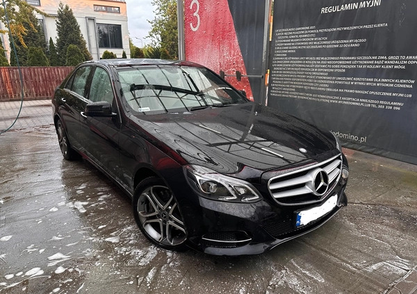 Mercedes-Benz Klasa E cena 88999 przebieg: 154000, rok produkcji 2013 z Warszawa małe 67